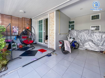 *****ทาวน์เฮ้าส์มือสองย่านกรุงเทพมหานคร ม.โกลเด้นทาวน์ วิภาวดี-แจ้งวัฒนะ เนื้อที่ 17.3 ตร.ว. ฟังก์ชัน 4 ห้องนอน 2 ห้องน้ำ 1 ที่จอดรถ แถมฟรี! 2 เครื่องปรับอากาศ บนทำเลเดินทางสะดวกสุด เพียง 15 นาทีก็ถึงรถไฟฟ้าสายสีแดง "สถานีการเคหะ" จองเลย!